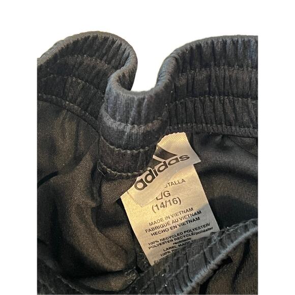 Adidas Youth Three Strip Shorts Boys L 14-16 - Picture 3 of 3